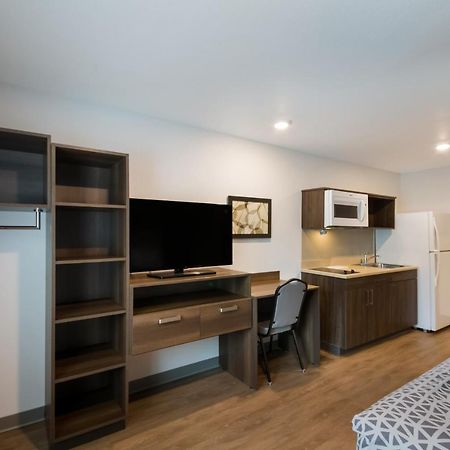 Woodspring Suites Austin Central Exterior photo
