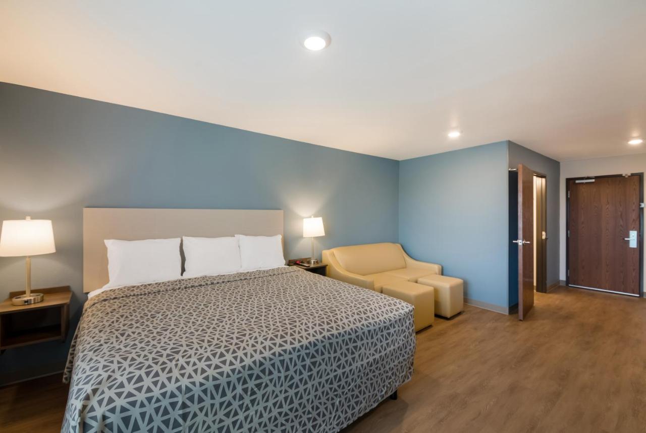 Woodspring Suites Austin Central Exterior photo