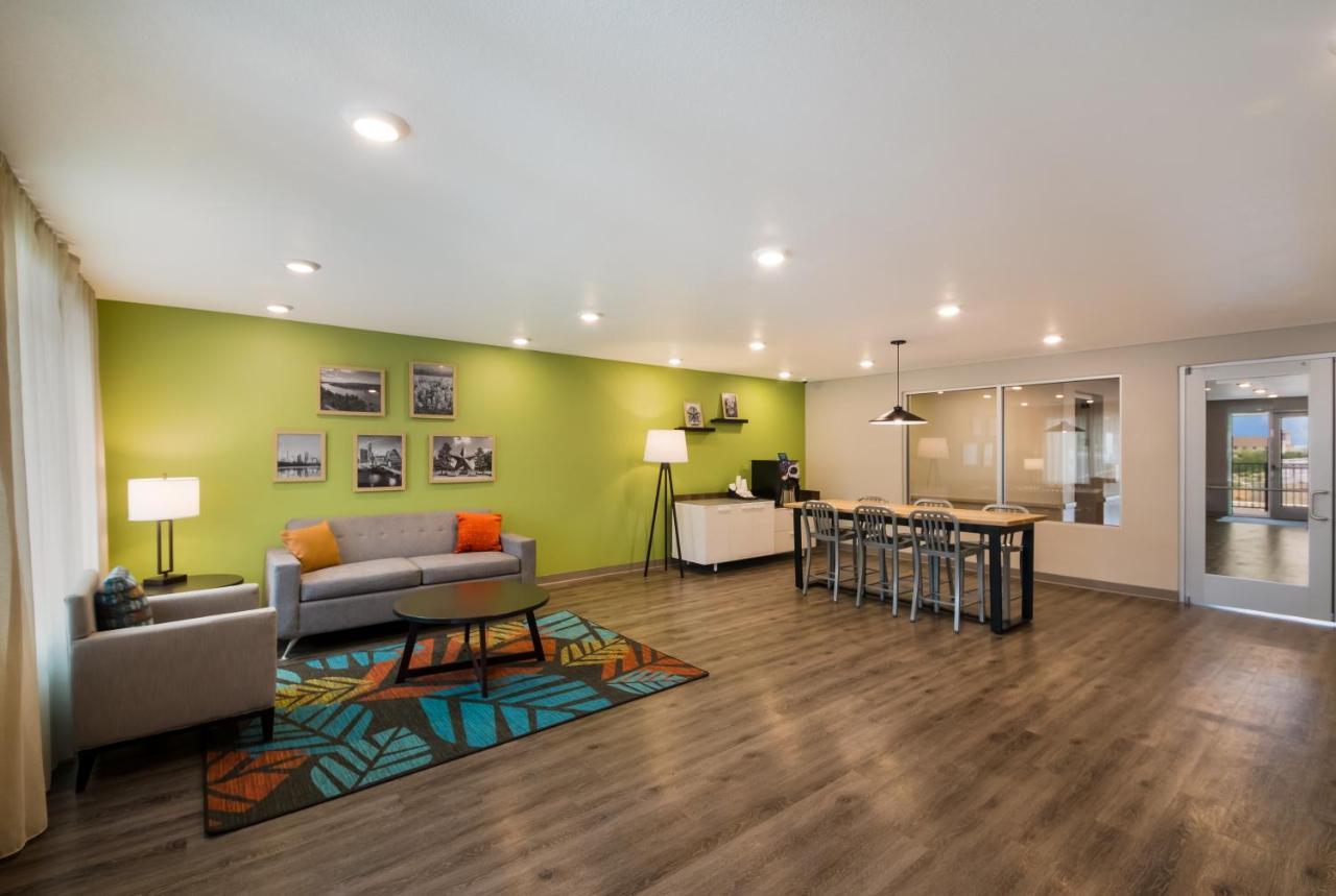 Woodspring Suites Austin Central Exterior photo