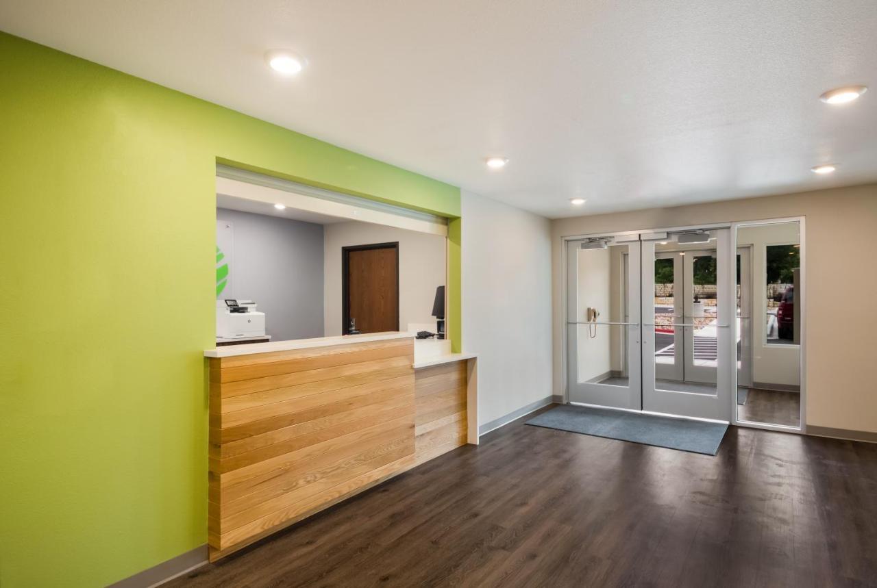 Woodspring Suites Austin Central Exterior photo